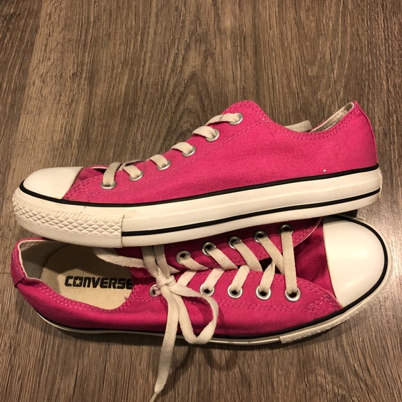 Pink Converse - Picture 4 of 7